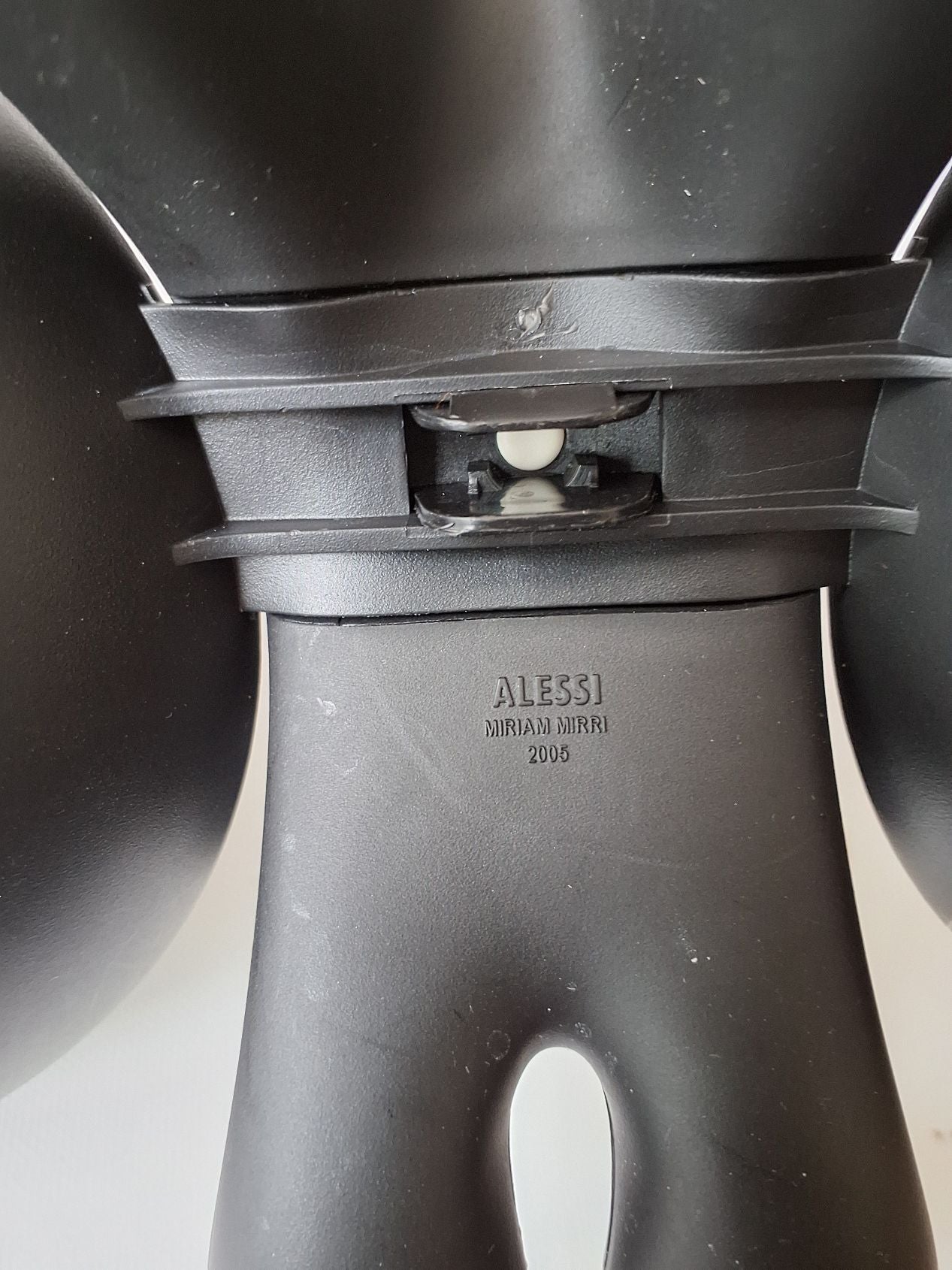 Alessi kattefoder skål